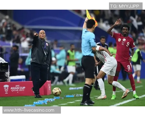 中国足球迎战卡塔尔期待逆袭之战全力争取胜利展现团队精神